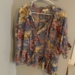 Umgee floral top size large